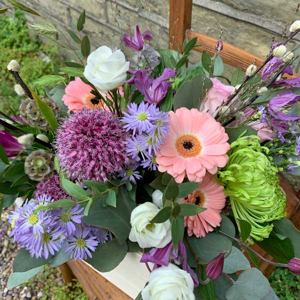Crate of Pretty Flowers – Simply Flowers – Brighouse – Beautiful flowers  designed especially for you